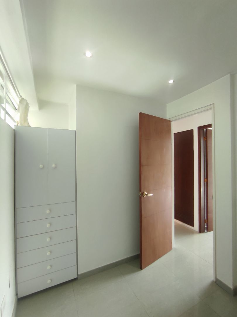 Venta apartamento en Los Bamb�es, La Boyera parte alta. Excelente conjunto ubicado en calle terminal con control de acceso, estricta seguridad. Zona muy tranquila con clima de monta�a y vistas panor�micas.