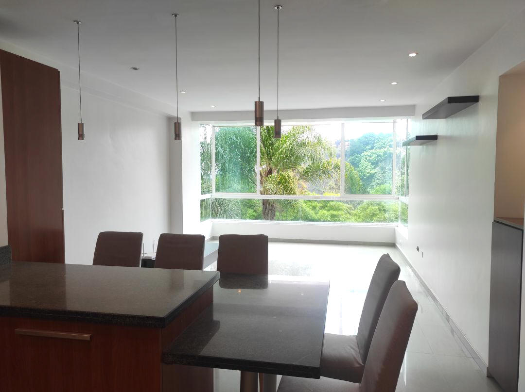 Venta apartamento en Los Bamb�es, La Boyera parte alta. Excelente conjunto ubicado en calle terminal con control de acceso, estricta seguridad. Zona muy tranquila con clima de monta�a y vistas panor�micas.