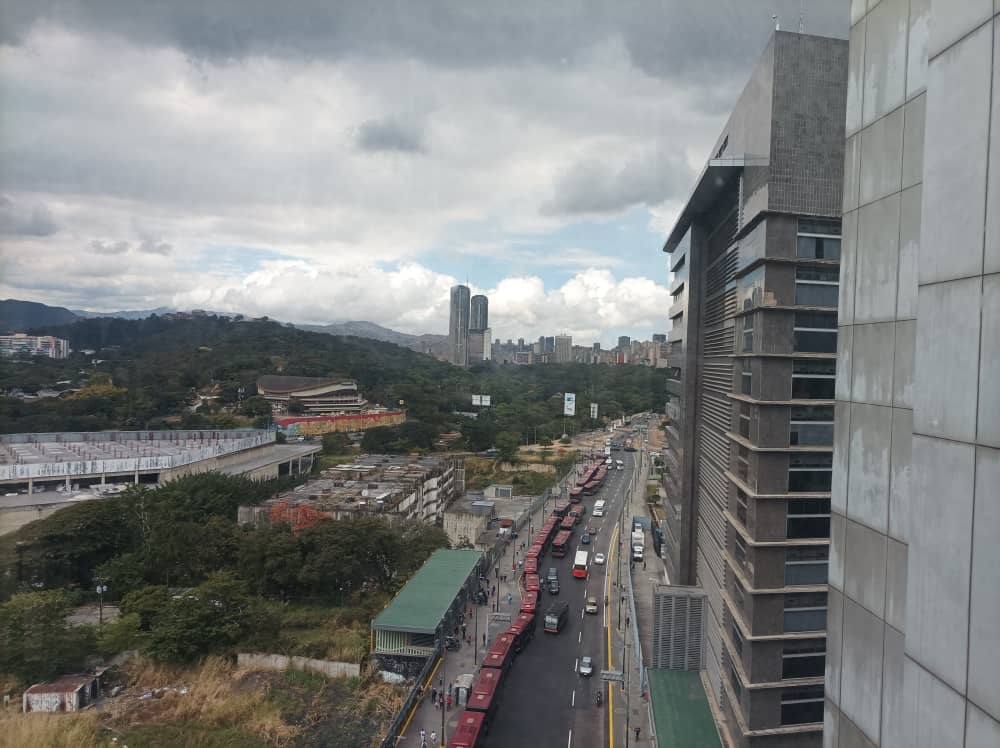 Oficina en Venta, 123 m2, Torre Banhorient, El Recreo, Ubicada en el corredor del Metro, al lado de la estacin Plaza Venezuela