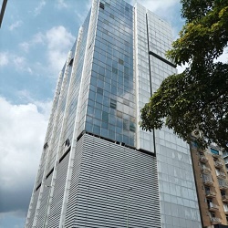 Oficina en Venta, 123 m2, Torre Banhorient, El Recreo, Ubicada en el corredor del Metro, al lado de la estacin Plaza Venezuela